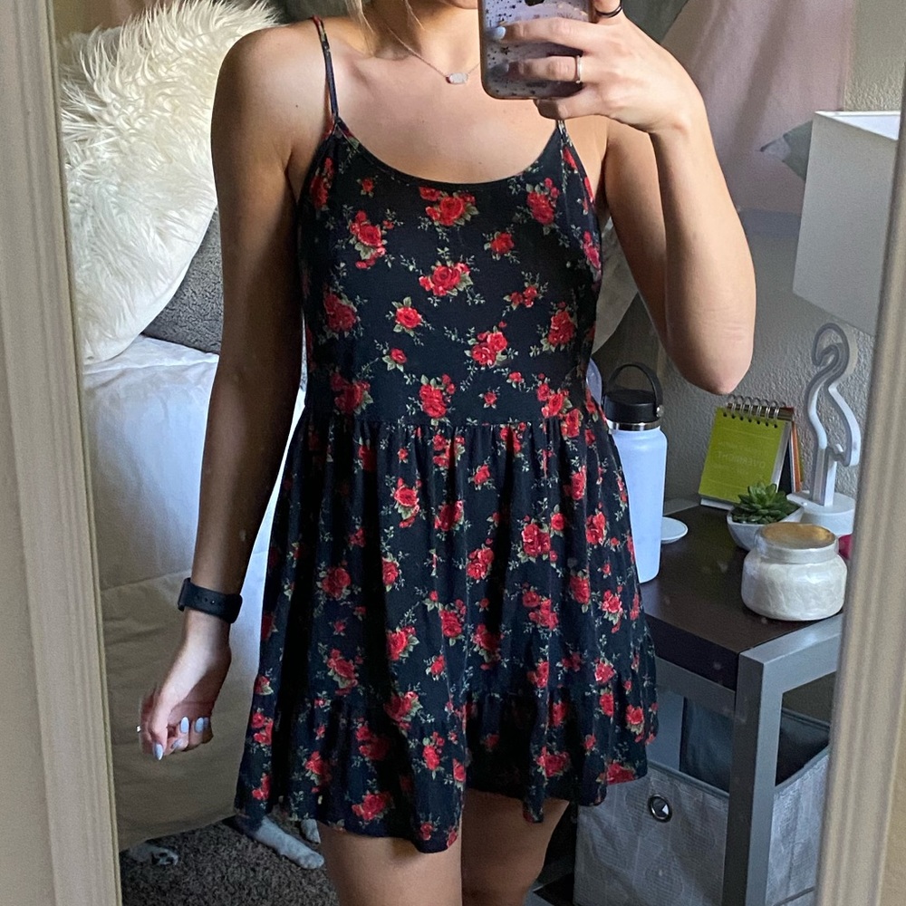 ♥️TOBI - Black Floral Spaghetti Strap Dress - S